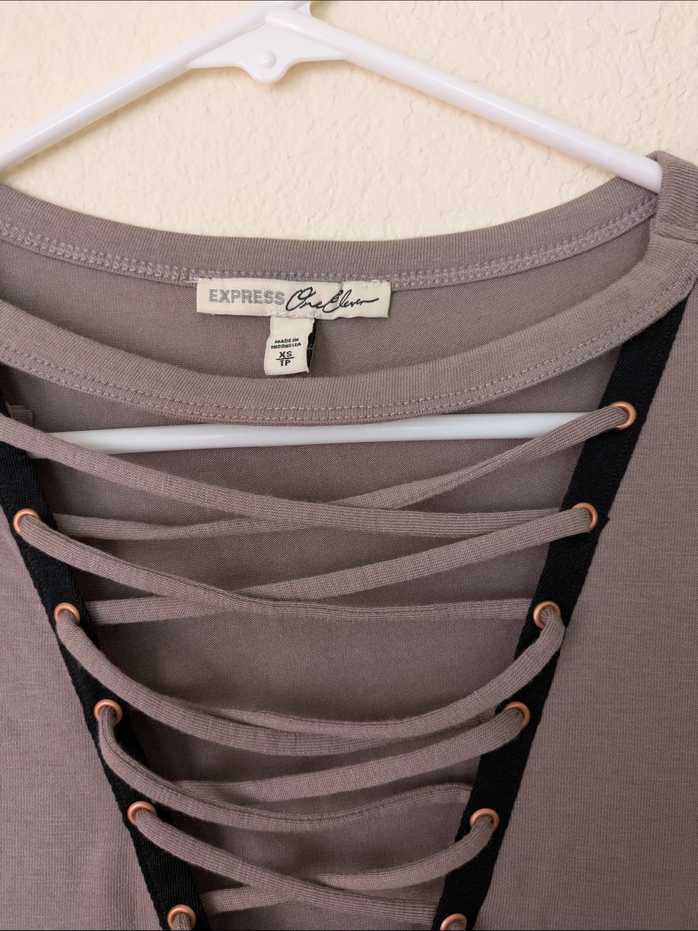 Tops And Tees Bundle Box - Picture 7 of 16